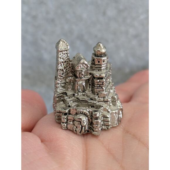 Miniature Pewter Medieval Fantasy Castle‎ Fortress Tower Figurine - Picture 1 of 7